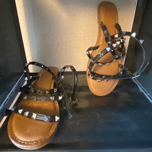 Stud sandals